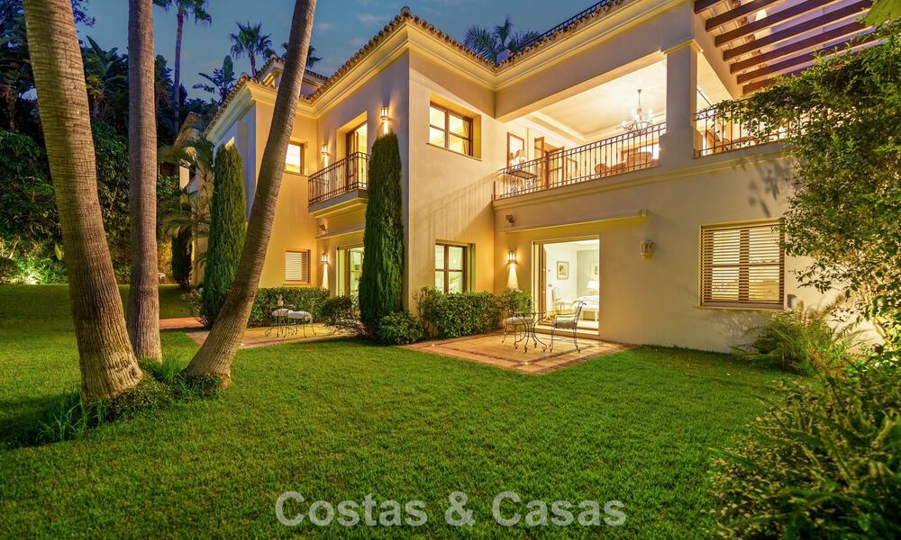 Remarkable Spanish luxury villa with sea view for sale in a green oasis on Marbella’s Golden Mile 798176