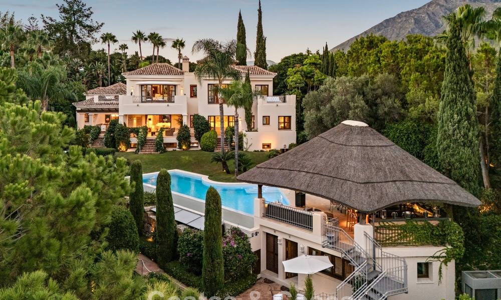Remarkable Spanish luxury villa with sea view for sale in a green oasis on Marbella’s Golden Mile 798181