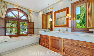 Remarkable Spanish luxury villa with sea view for sale in a green oasis on Marbella’s Golden Mile 798189 