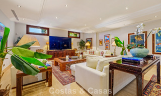Remarkable Spanish luxury villa with sea view for sale in a green oasis on Marbella’s Golden Mile 798215 