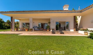 Exclusive Mediterranean-style villa for sale on a spacious plot in Marbella - Benahavís 797059 