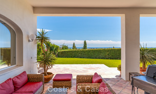 Exclusive Mediterranean-style villa for sale on a spacious plot in Marbella - Benahavís 797061 