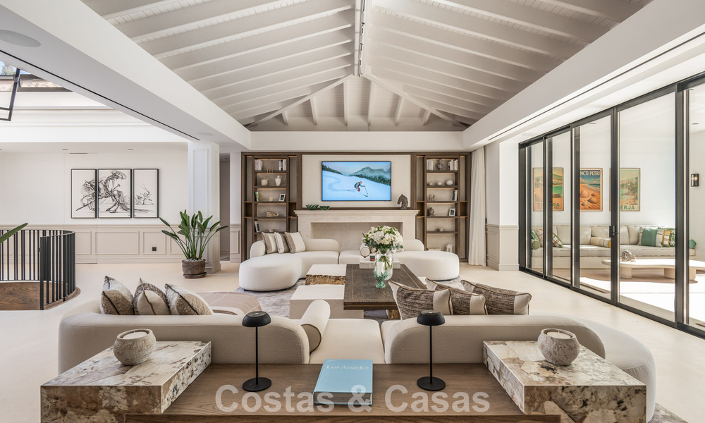 Exclusive luxury villa with spectacular indoor and outdoor swimming pool for sale in Nueva Andalucía, Marbella 798058