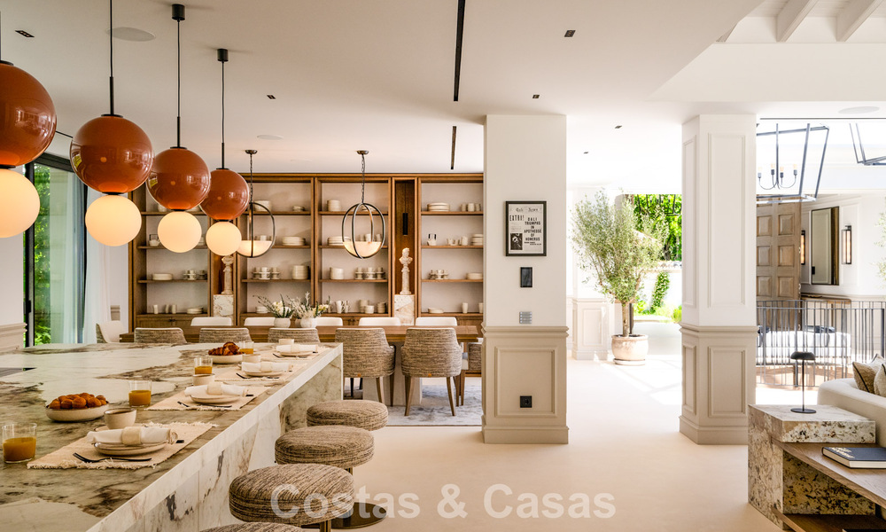 Exclusive luxury villa with spectacular indoor and outdoor swimming pool for sale in Nueva Andalucía, Marbella 798062