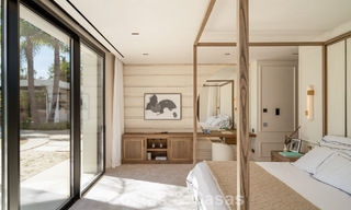 Exclusive luxury villa with spectacular indoor and outdoor swimming pool for sale in Nueva Andalucía, Marbella 798064 