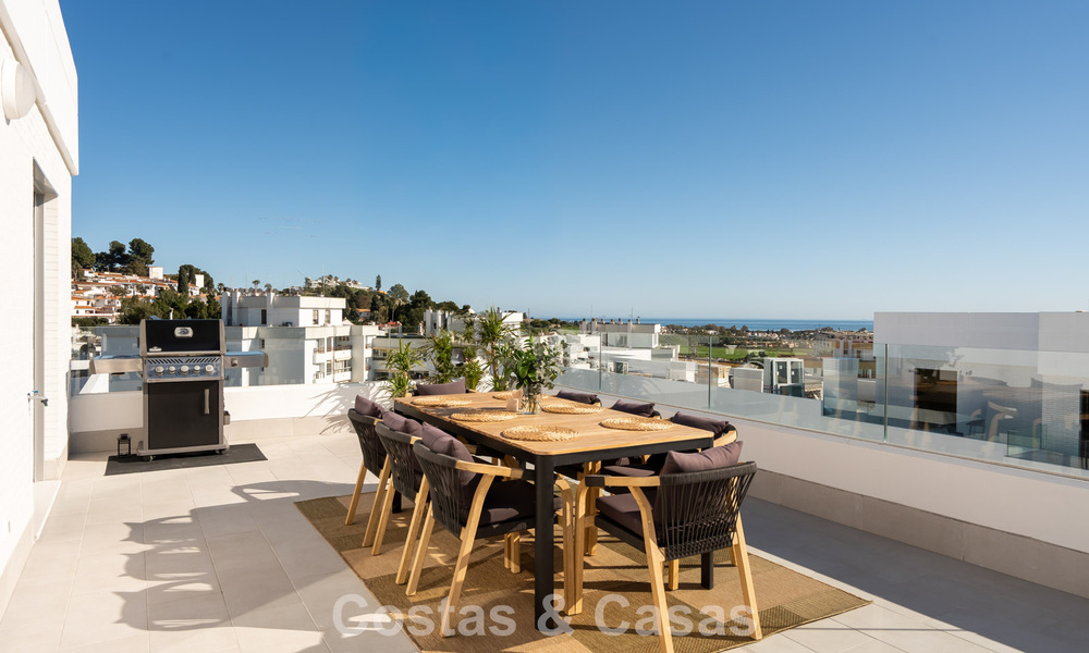 Modern penthouse with wraparound terrace and 360° views for sale in Nueva Andalucía, Marbella 798075