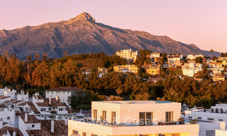 Modern penthouse with wraparound terrace and 360° views for sale in Nueva Andalucía, Marbella 798103 