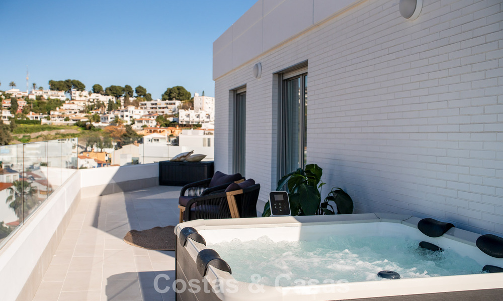 Modern penthouse with wraparound terrace and 360° views for sale in Nueva Andalucía, Marbella 798111