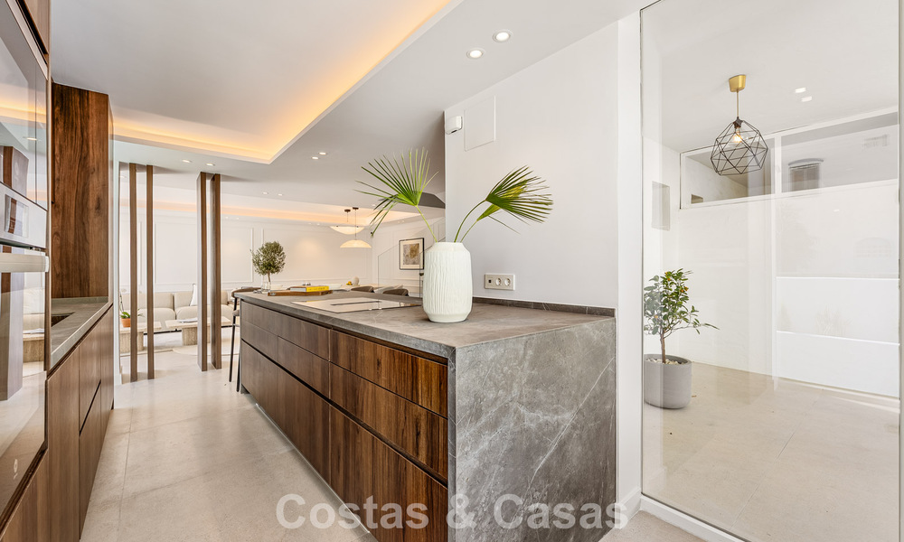 Renovated townhouse for sale on the golden mile, within walking distance of the beach and Puente Romano, Marbella 797327