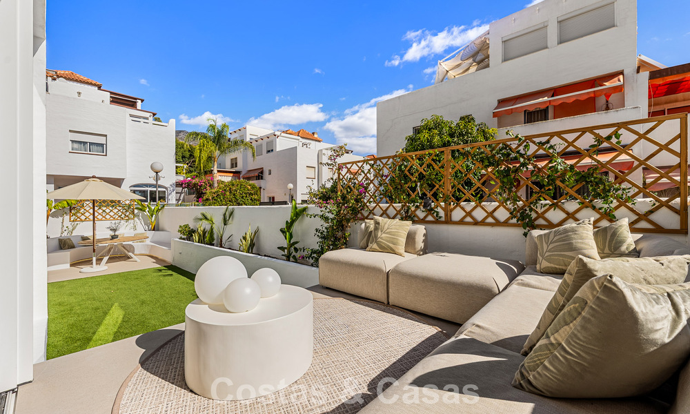 Renovated townhouse for sale on the golden mile, within walking distance of the beach and Puente Romano, Marbella 797329