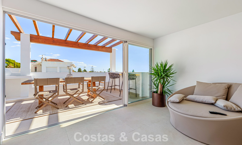 Renovated townhouse for sale on the golden mile, within walking distance of the beach and Puente Romano, Marbella 797341