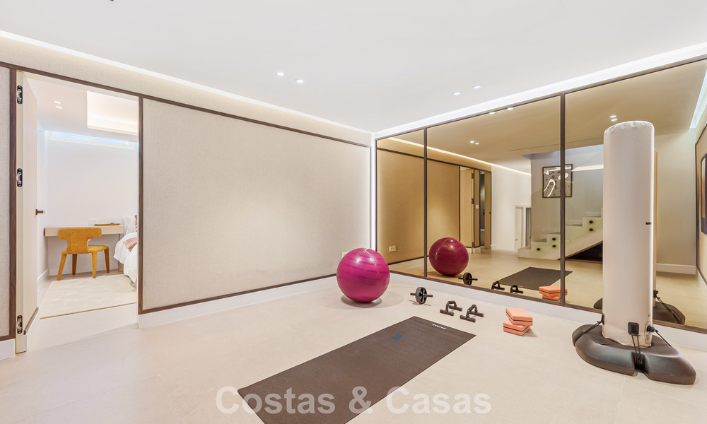 Renovated townhouse for sale on the golden mile, within walking distance of the beach and Puente Romano, Marbella 797348