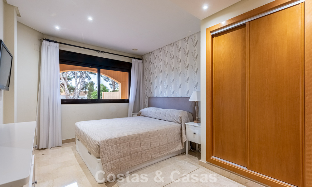 Exclusive apartment for sale 150m from the beach near Puerto Banús, Marbella 797152
