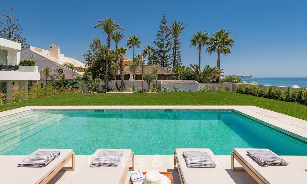 Exclusive, modern beachfront villa for sale with direct access to the beach in Mijas, Costa del Sol 797372