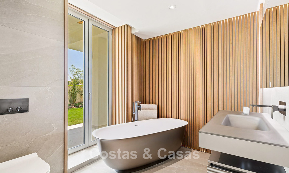 Exclusive, modern beachfront villa for sale with direct access to the beach in Mijas, Costa del Sol 797387