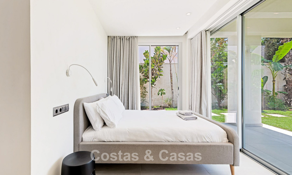 Exclusive, modern beachfront villa for sale with direct access to the beach in Mijas, Costa del Sol 797395