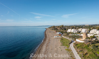 First-class apartment for sale with sea views in a beachfront complex on the New Golden Mile between Marbella and Estepona 797419 