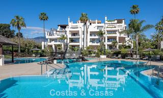 First-class apartment for sale with sea views in a beachfront complex on the New Golden Mile between Marbella and Estepona 797433 