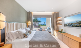 First-class apartment for sale with sea views in a beachfront complex on the New Golden Mile between Marbella and Estepona 797454 