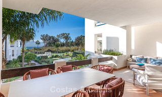 First-class apartment for sale with sea views in a beachfront complex on the New Golden Mile between Marbella and Estepona 797460 