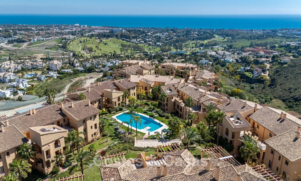 Prestigious luxury penthouse with panoramic golf and sea views for sale in Marbella - Benahavís 797520