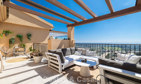 Prestigious luxury penthouse with panoramic golf and sea views for sale in Marbella - Benahavís 797523