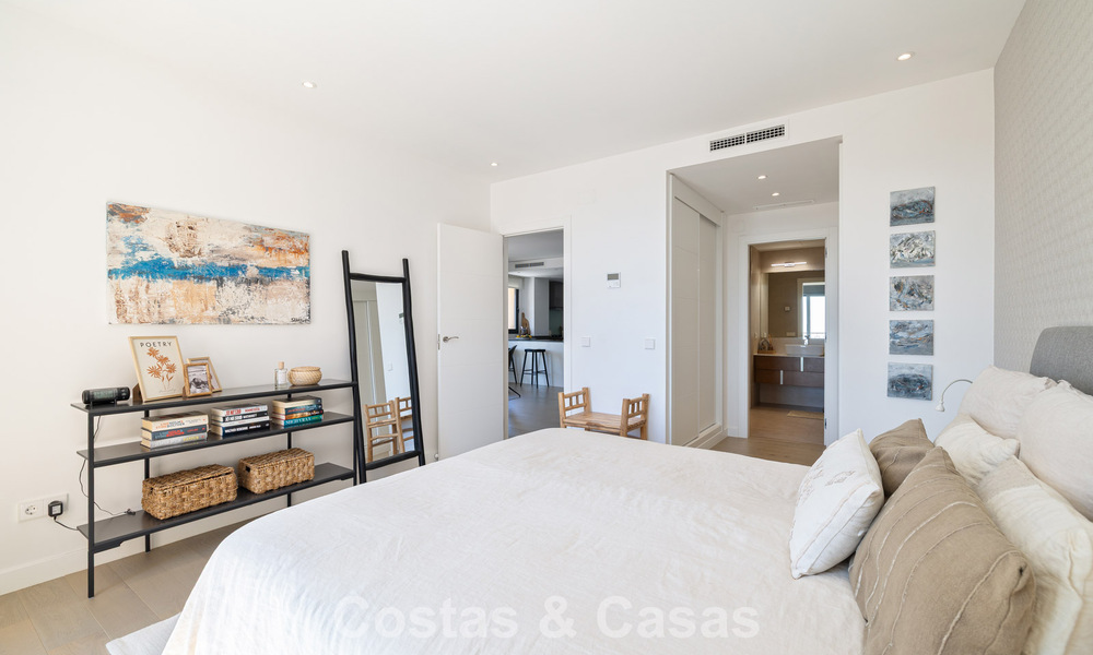 Prestigious luxury penthouse with panoramic golf and sea views for sale in Marbella - Benahavís 797530
