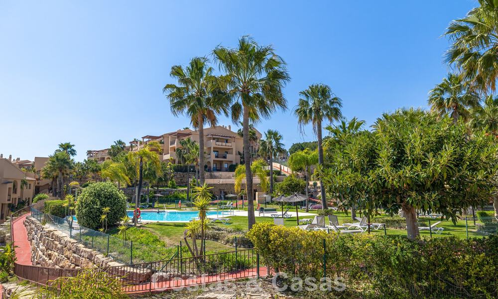 Prestigious luxury penthouse with panoramic golf and sea views for sale in Marbella - Benahavís 797544