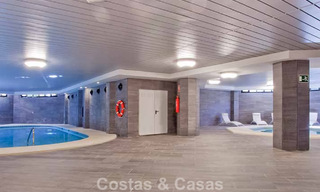 Luxury beachside apartment with private garden for sale just steps from the beach near Puerto Banús, Marbella 797548 