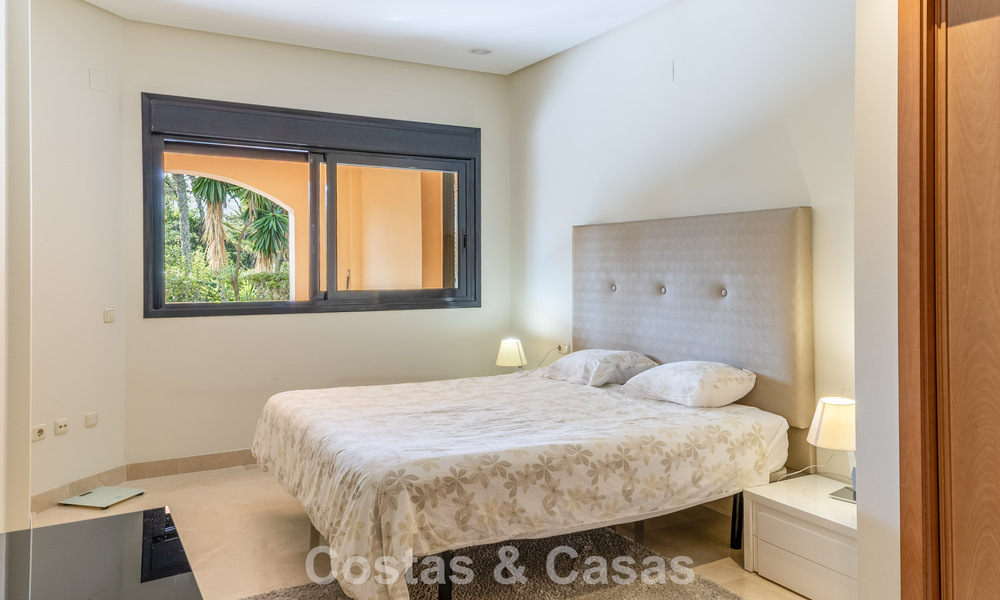 Luxury beachside apartment with private garden for sale just steps from the beach near Puerto Banús, Marbella 797552