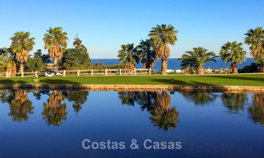 Contemporary luxury new-build apartments with enchanting sea views for sale in Manilva, Costa del Sol 797578