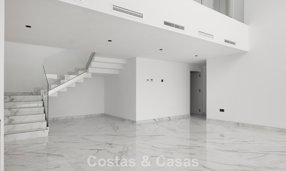 Brand-new modern villa with panoramic sea views for sale in a natural setting east of Marbella town centre 797613