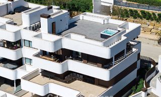 Modern luxury penthouse with spacious rooftop terrace for sale near Estepona town centre 797648 