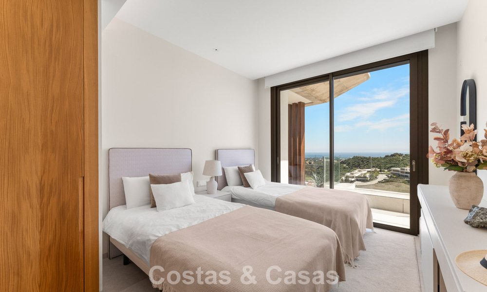 Bright, contemporary luxury penthouse for sale with sea views in the hills of La Quinta Resort in Marbella - Benahavís 797692