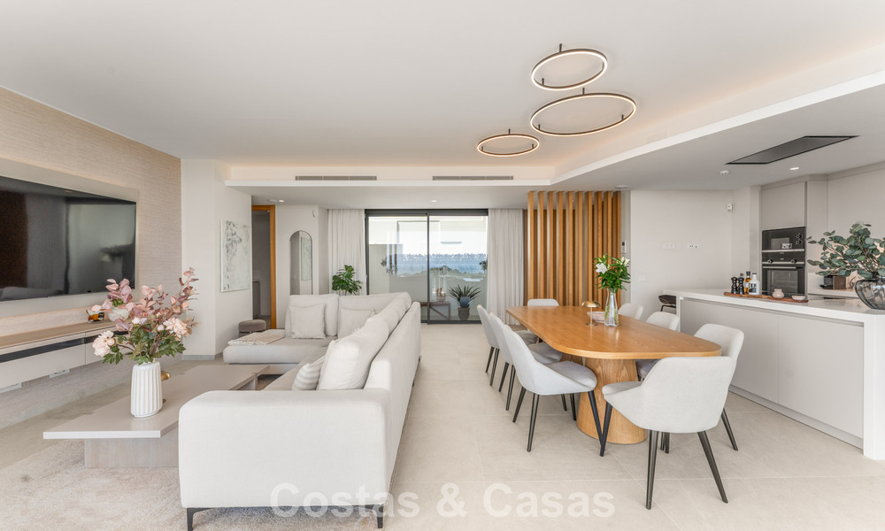 Bright, contemporary luxury penthouse for sale with sea views in the hills of La Quinta Resort in Marbella - Benahavís 797704