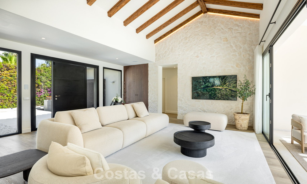 Contemporary mediterranean villa for sale within walking distance of the beach and amenities of San Pedro, Marbella 797887
