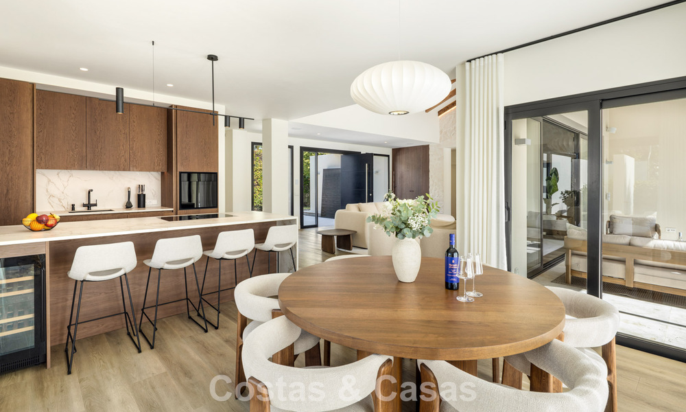 Contemporary mediterranean villa for sale within walking distance of the beach and amenities of San Pedro, Marbella 797893