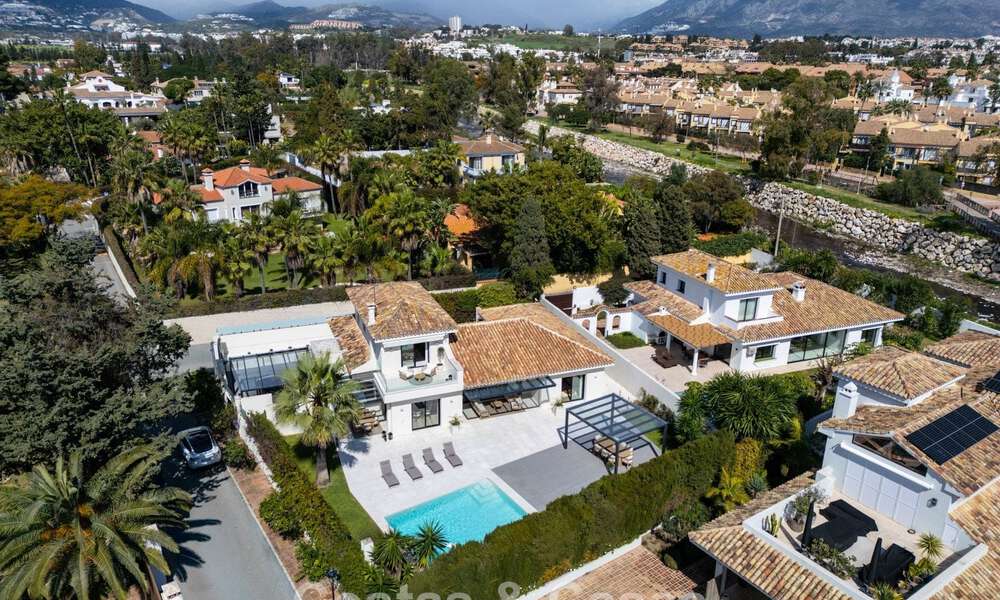 Contemporary mediterranean villa for sale within walking distance of the beach and amenities of San Pedro, Marbella 797900