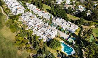 Stylish renovated garden apartment for sale on a prestigious golf course in La Quinta, Benahavís - Marbella 797939 