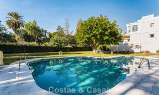 Stylish renovated garden apartment for sale on a prestigious golf course in La Quinta, Benahavís - Marbella 797941 