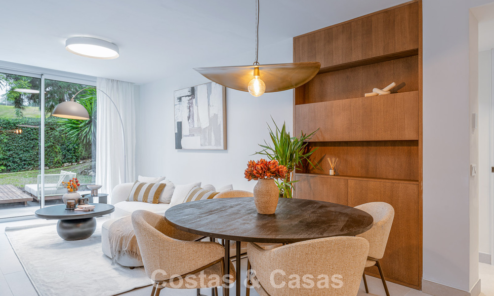 Stylish renovated garden apartment for sale on a prestigious golf course in La Quinta, Benahavís - Marbella 797946