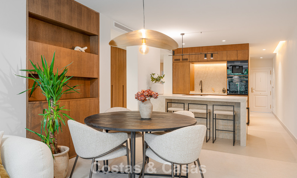 Stylish renovated garden apartment for sale on a prestigious golf course in La Quinta, Benahavís - Marbella 797952