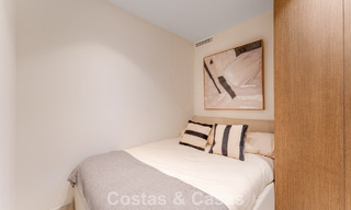 Stylish renovated garden apartment for sale on a prestigious golf course in La Quinta, Benahavís - Marbella 797954 