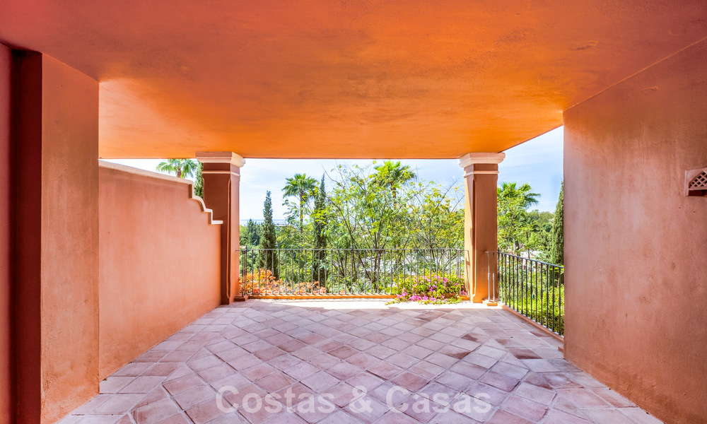 Spacious 2-Bedroom Apartment with Sea Views for Sale in Marbella - Benahavís 797966