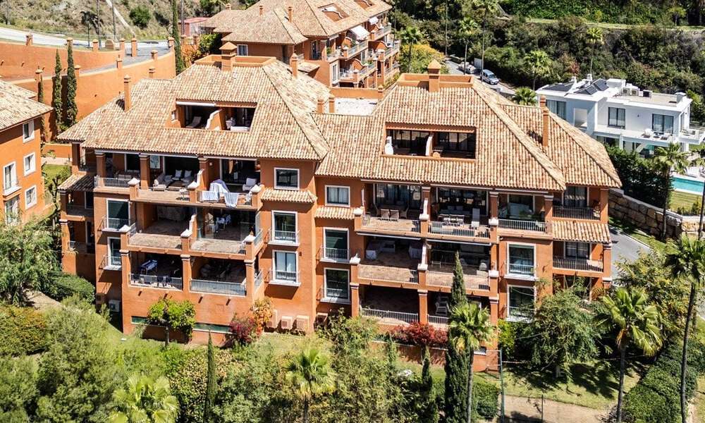 Spacious 2-Bedroom Apartment with Sea Views for Sale in Marbella - Benahavís 797970