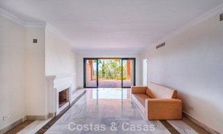 Spacious 2-Bedroom Apartment with Sea Views for Sale in Marbella - Benahavís 797976 