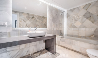Spacious 2-Bedroom Apartment with Sea Views for Sale in Marbella - Benahavís 797979 