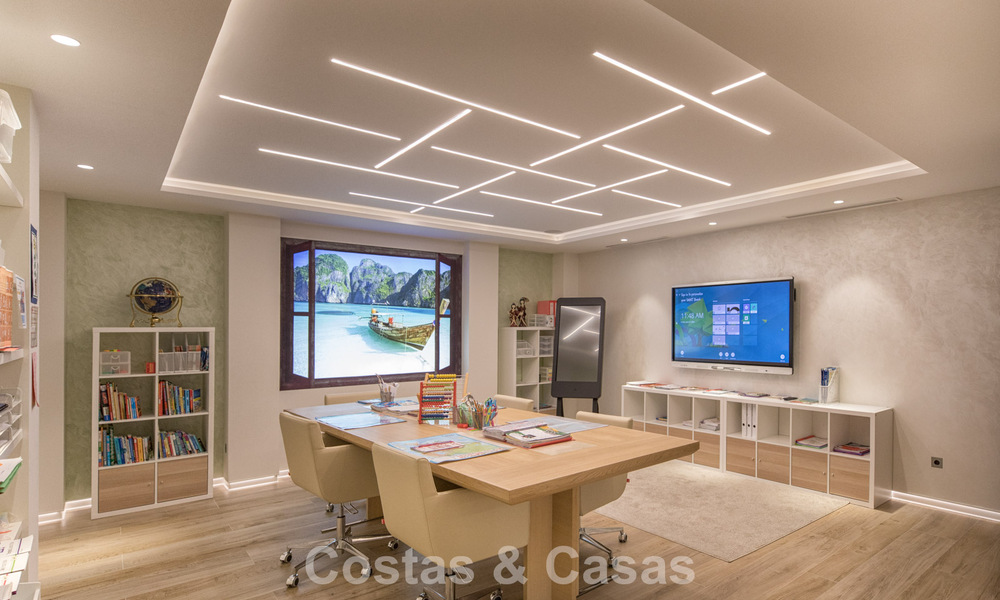 Impressive, modern mansion with guest house for sale on the New Golden Mile between Marbella and Estepona 797984