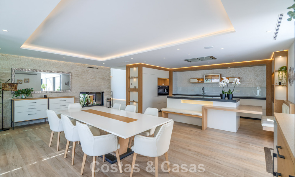 Impressive, modern mansion with guest house for sale on the New Golden Mile between Marbella and Estepona 797999