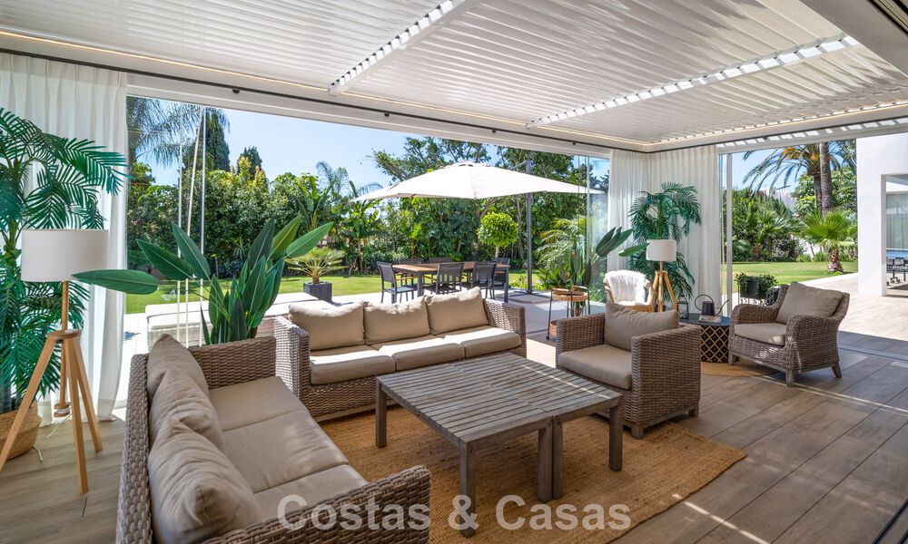 Impressive, modern mansion with guest house for sale on the New Golden Mile between Marbella and Estepona 798001